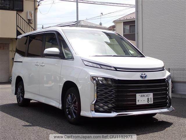 toyota voxy 2023 quick_quick_6AA-ZWR95W_ZWR95-0020920 image 2