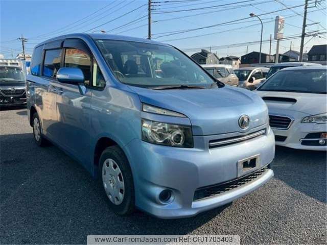 toyota voxy 2009 CFJ1705403 image 1