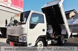 isuzu-elf-truck-2018-46939-car_2bf87d7f-ba5e-4a98-9b30-9af58815cc19