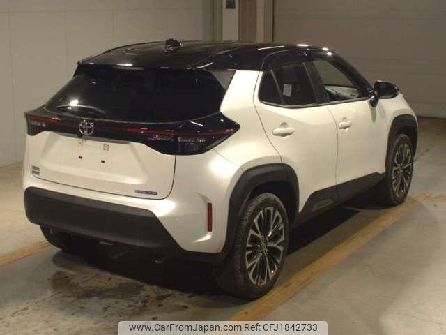 toyota yaris-cross 2022 CFJ1842733 image 2
