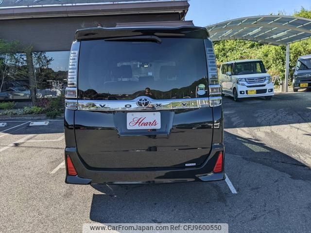 toyota voxy 2017 -TOYOTA--Voxy ZRR80W--0354252---TOYOTA--Voxy ZRR80W--0354252- image 2