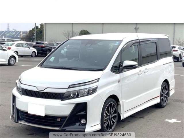 toyota voxy 2020 -TOYOTA--Voxy 3BA-ZRR80W--ZRR80-0656121---TOYOTA--Voxy 3BA-ZRR80W--ZRR80-0656121- image 1