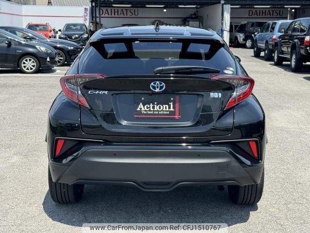 toyota c-hr 2018 CFJ1510767 image 2