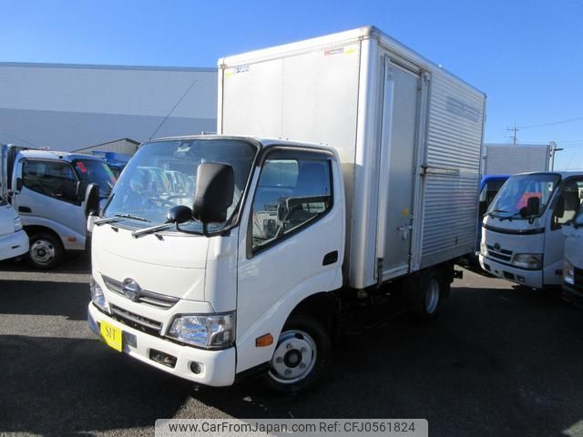 hino dutro 2017 GOO_NET_EXCHANGE_0540197A30241214W001 image 1