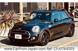 mini cooper 2018 -BMW--BMW ﾐﾆｸｰﾊﾟｰS 5ﾄﾞｱ DBA-XS20--WMWXS72090G72352---BMW--BMW ﾐﾆｸｰﾊﾟｰS 5ﾄﾞｱ DBA-XS20--WMWXS72090G72352-