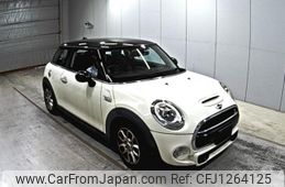 mini mini-others 2015 quick_quick_DBA-XM20_WMWXM720002A78162