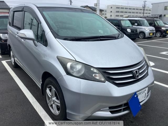 honda freed 2011 -HONDA--Freed DBA-GB4--GB4-1302642---HONDA--Freed DBA-GB4--GB4-1302642- image 1