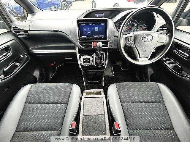 toyota voxy 2021 504928-931057 image 1