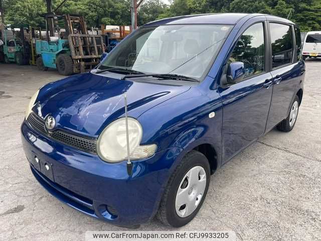 toyota sienta 2004 4356 image 2