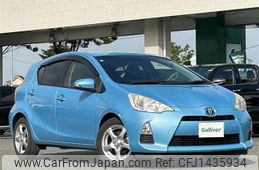 toyota aqua 2012 CFJ1435934