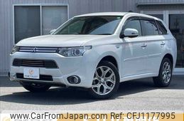 mitsubishi outlander-phev 2015 -MITSUBISHI--Outlander PHEV DLA-GG2W--GG2W-0106455---MITSUBISHI--Outlander PHEV DLA-GG2W--GG2W-0106455-