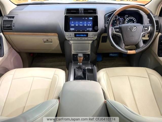 toyota land-cruiser-prado 2018 -TOYOTA--Land Cruiser Prado LDA-GDJ150W--GDJ150-0027447---TOYOTA--Land Cruiser Prado LDA-GDJ150W--GDJ150-0027447- image 2