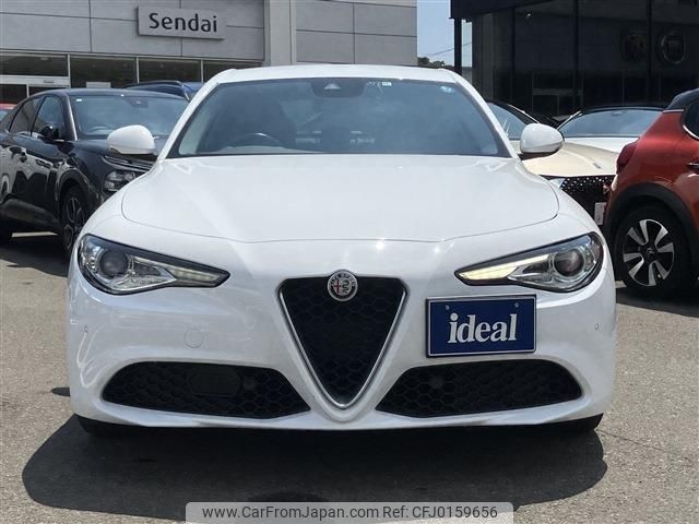 alfa-romeo giulia 2018 -ALFA ROMEO--Alfa Romeo Giulia ABA-95220--ZAREAEKN0J7570300---ALFA ROMEO--Alfa Romeo Giulia ABA-95220--ZAREAEKN0J7570300- image 2