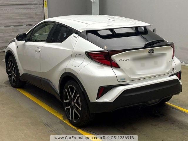 toyota c-hr 2023 quick_quick_3BA-NGX10_NGX10-2024064 image 2