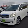 toyota noah 2012 CFJ1527387 image 1