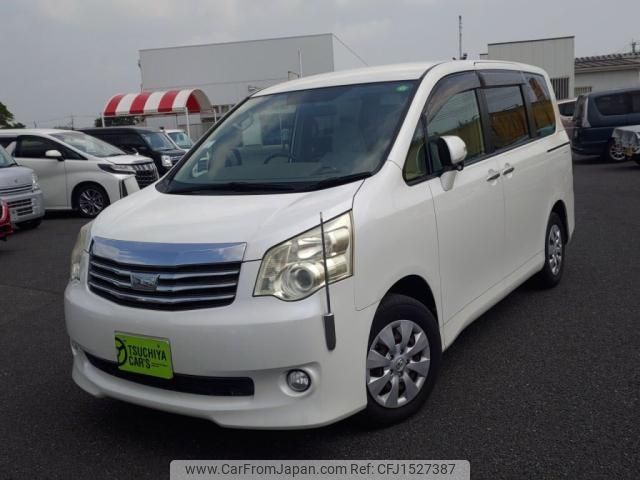 toyota noah 2012 CFJ1527387 image 1