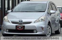 toyota prius-α 2013 CFJ1764486