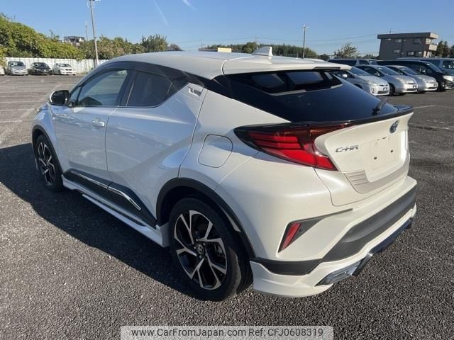 toyota c-hr 2019 quick_quick_6AA-ZYX11_ZYX11-2004013 image 2