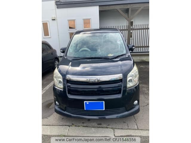 toyota noah 2009 CFJ1548556 image 1