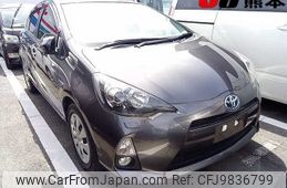 toyota aqua 2013 -TOYOTA--AQUA NHP10--6199618---TOYOTA--AQUA NHP10--6199618-