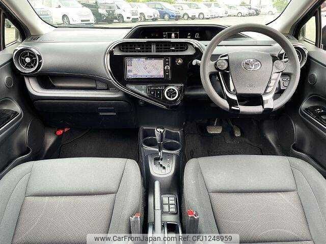 toyota aqua 2018 504928-930687 image 1