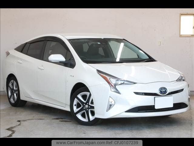 toyota prius 2018 -TOYOTA--Prius DAA-ZVW51--ZVW51-8061756---TOYOTA--Prius DAA-ZVW51--ZVW51-8061756- image 2