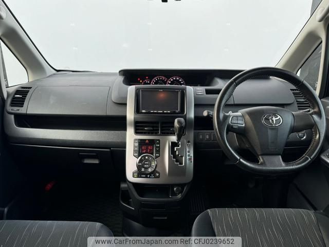 toyota voxy 2011 quick_quick_DBA-ZRR70W_ZRR70-0465595 image 2