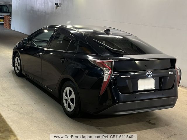 toyota prius 2016 CFJ1611540 image 2