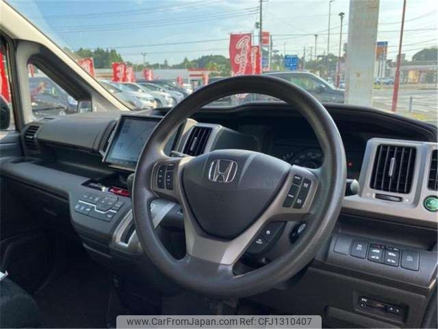 honda stepwagon 2014 CFJ1310407 image 2