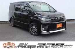 toyota voxy 2014 CFJ9392839