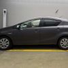 toyota aqua 2012 CFJ1559282 image 6