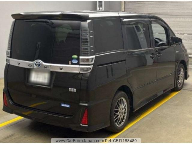 toyota voxy 2017 quick_quick_DAA-ZWR80W_0287288 image 2