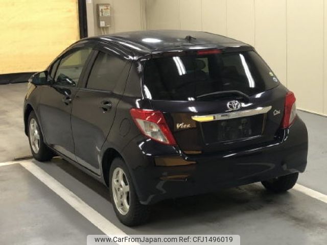 toyota vitz 2013 CFJ1496019 image 2