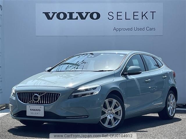 volvo v40 2017 -VOLVO--Volvo V40 DBA-MB4154T--YV1MV2920H2412864---VOLVO--Volvo V40 DBA-MB4154T--YV1MV2920H2412864- image 1