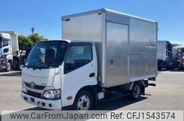 toyota dyna-truck 2016 CFJ1543574