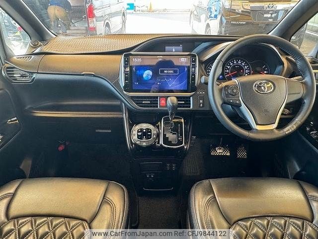 toyota voxy 2018 -TOYOTA--Voxy DBA-ZRR80G--ZRR80-0429284---TOYOTA--Voxy DBA-ZRR80G--ZRR80-0429284- image 2