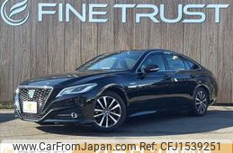 toyota crown 2018 CFJ1539251