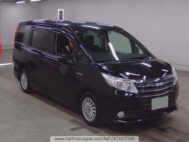 toyota noah 2015 CFJ1677398 image 1
