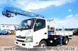 hino dutro 2016 CFJ1724134