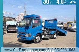 hino dutro 2018 GOO_NET_EXCHANGE_0541786A30240722W002