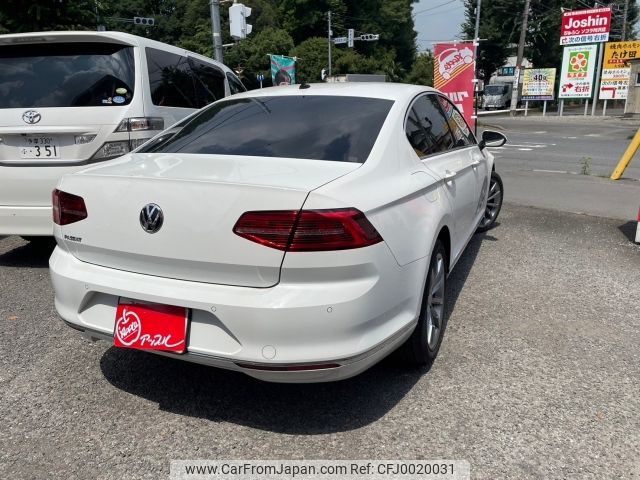 volkswagen passat 2018 -VOLKSWAGEN--VW Passat DBA-3CCZE--WVWZZZ3CZJE180095---VOLKSWAGEN--VW Passat DBA-3CCZE--WVWZZZ3CZJE180095- image 2