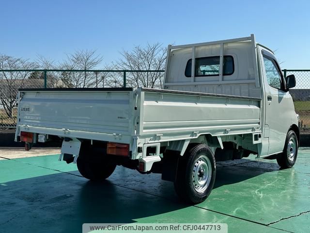 toyota townace-truck 2017 GOO_NET_EXCHANGE_0403635A30241114W001 image 2