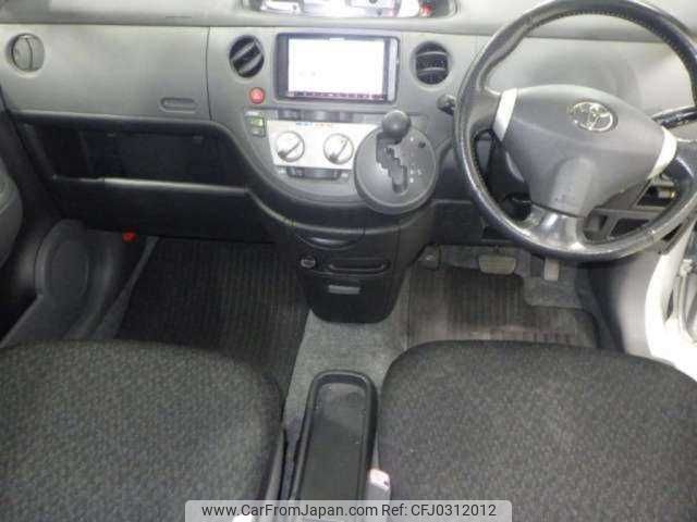 toyota sienta 2011 TE2414 image 2