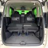 nissan serena 2017 CFJ1701751 image 12