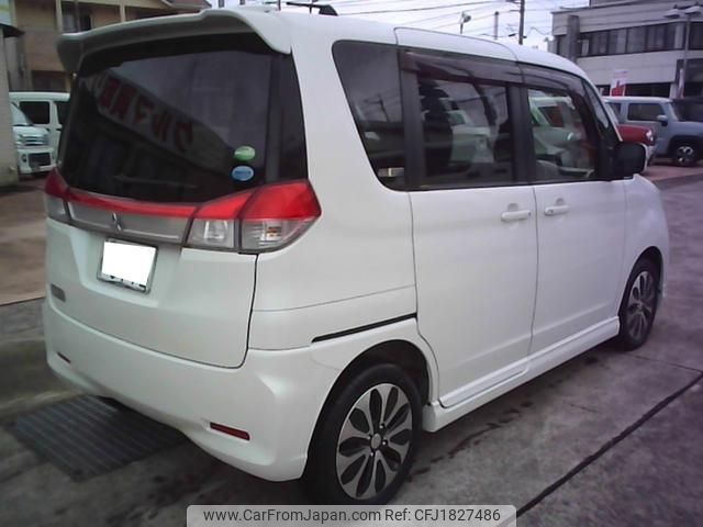 mitsubishi delica-d2 2015 CFJ1827486 image 2