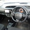 toyota vitz 2018 Royal_trading_20955Z image 6