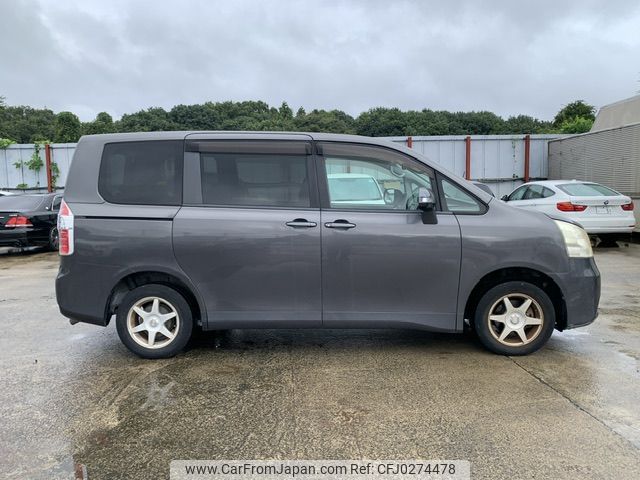 toyota noah 2007 NIKYO_ES80692 image 1