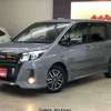 toyota noah 2017 BD19054A1474 image 1