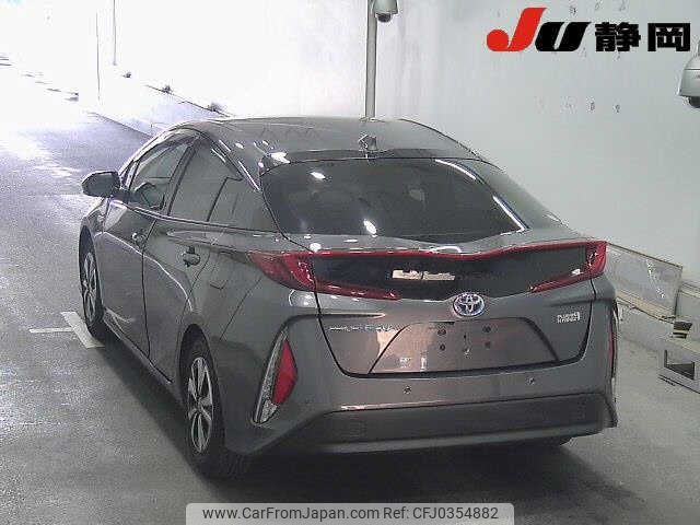 toyota prius-phv 2018 -TOYOTA--Prius PHV ZVW52--ZVW52-3068229---TOYOTA--Prius PHV ZVW52--ZVW52-3068229- image 2