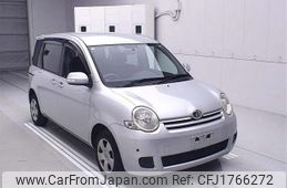toyota sienta 2010 CFJ1766272